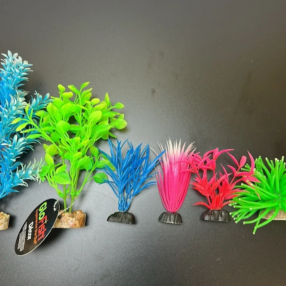 GloFish Aquarium Plant & Assortment Lot of‎ 8